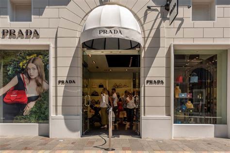 fidenza village borse prada|fidenza village milano.